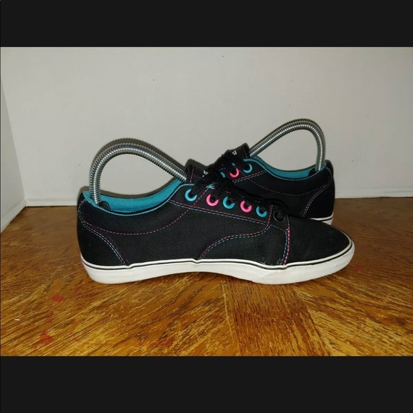 vans woman size 7.5 Black with pink&blue stitching - Picture 5 of 10